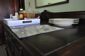 Lazy T Ranch Guest House แมนฮัตตัน ภายนอก รูปภาพ