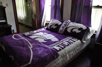 Lazy T Ranch Guest House แมนฮัตตัน ภายนอก รูปภาพ
